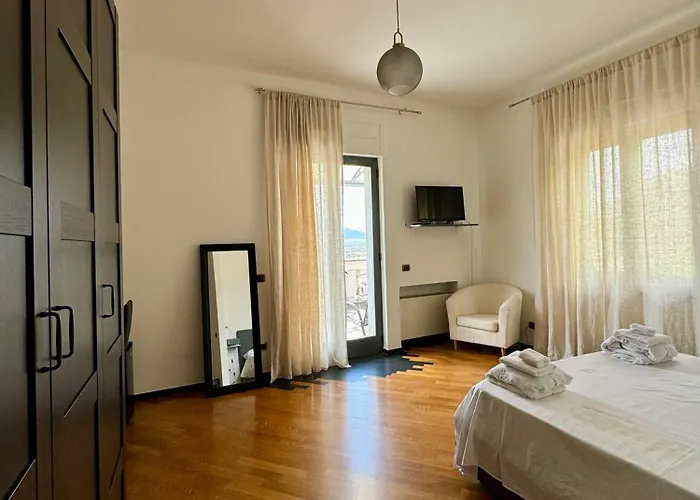 לינה וארוחת בוקר Il Saretto 4*